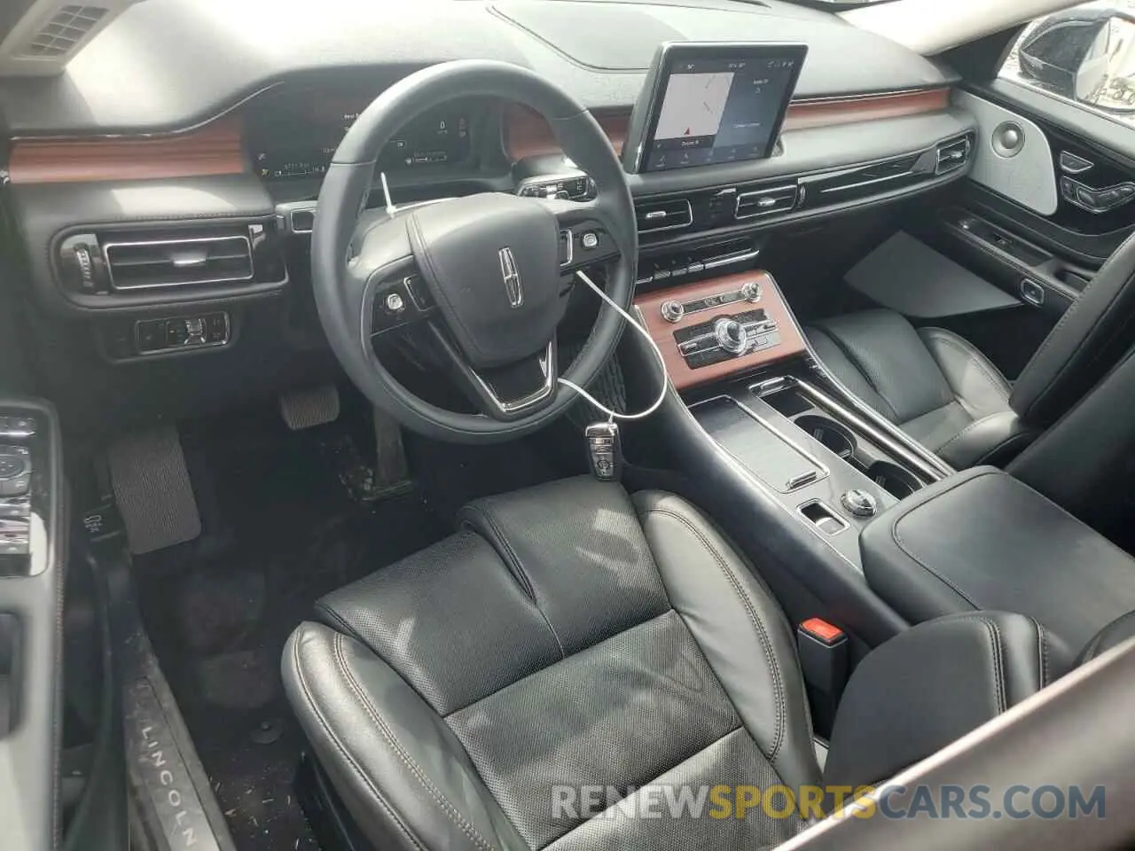 8 Photograph of a damaged car 5LM5J7XC9PGL28572 LINCOLN AVIATOR 2023