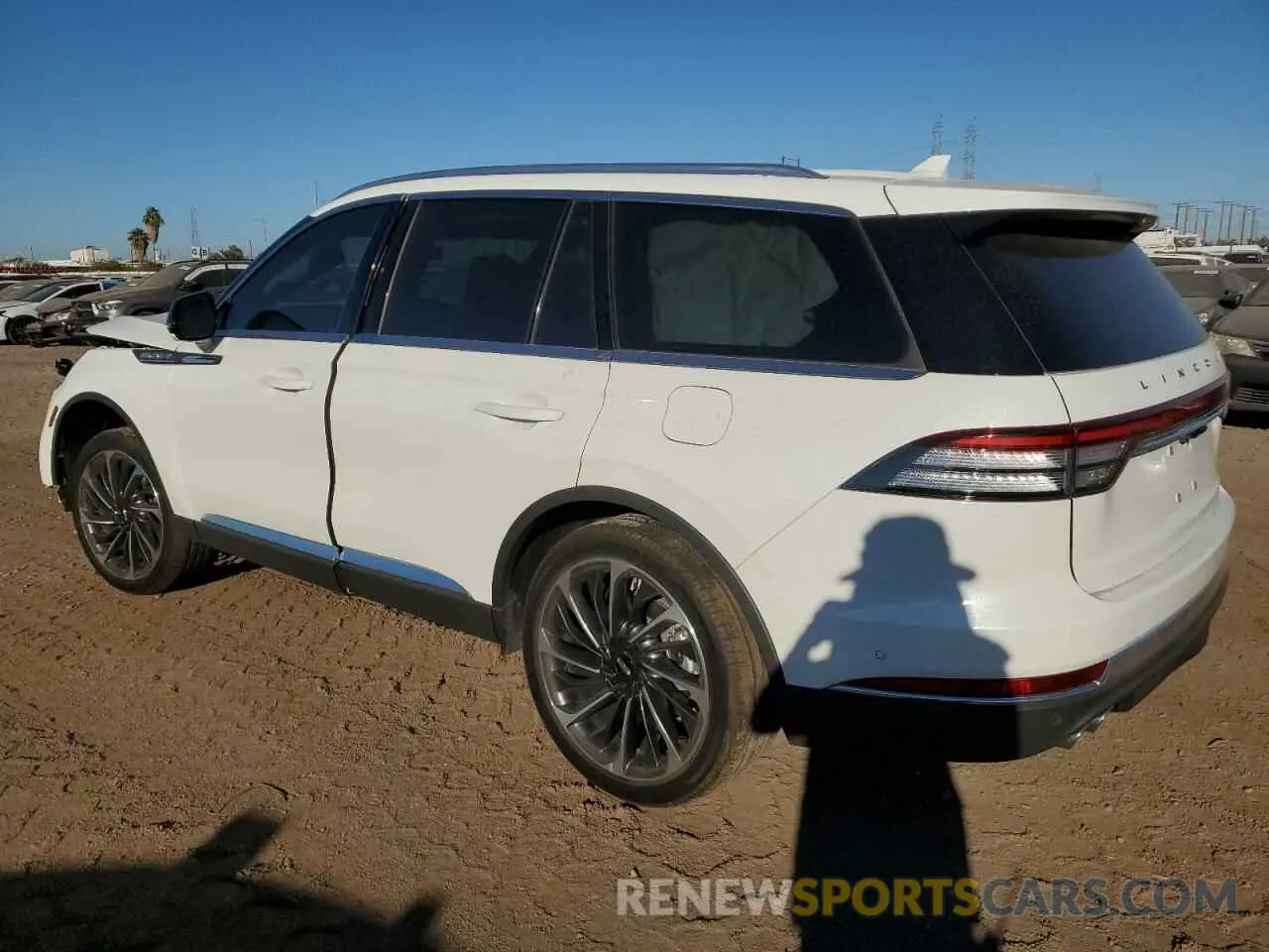 2 Photograph of a damaged car 5LM5J7XCXPGL29049 LINCOLN AVIATOR 2023