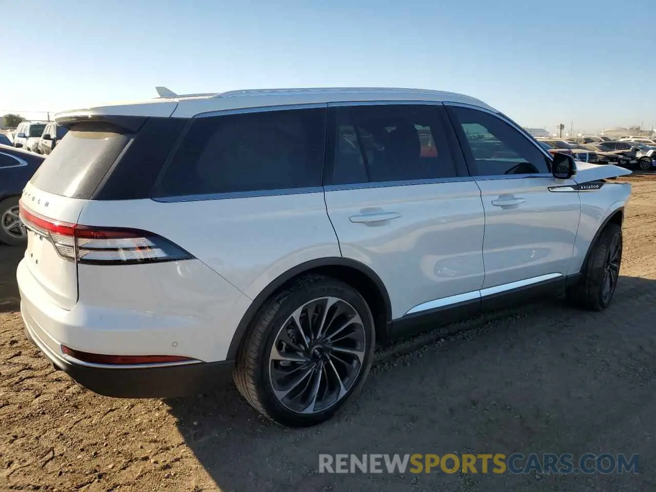 3 Photograph of a damaged car 5LM5J7XCXPGL29049 LINCOLN AVIATOR 2023