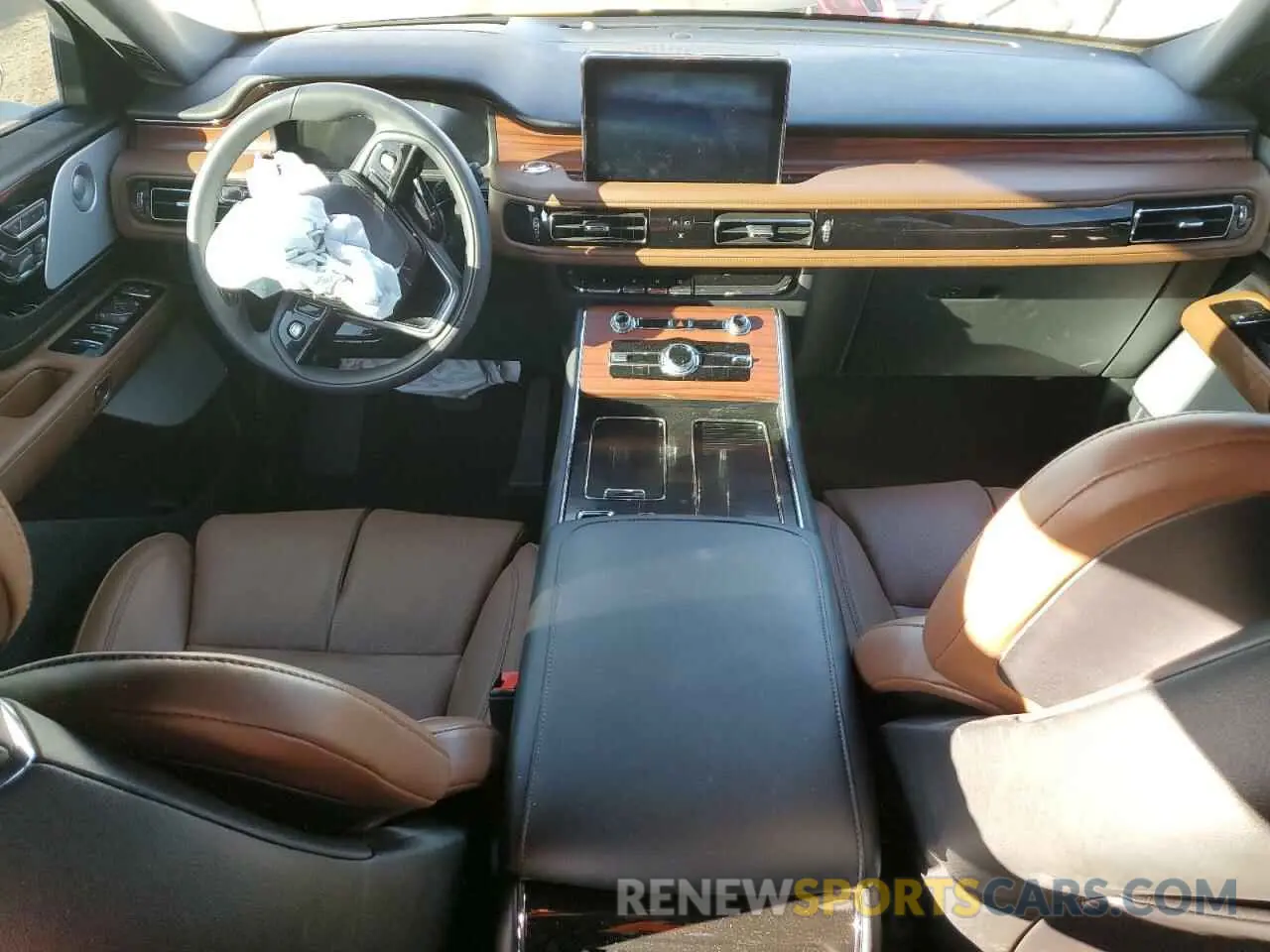 8 Photograph of a damaged car 5LM5J7XCXPGL29049 LINCOLN AVIATOR 2023