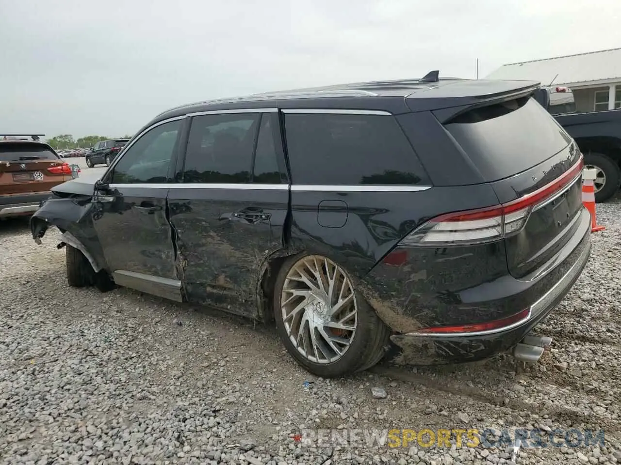 2 Photograph of a damaged car 5LM5J9XCXPGL14949 LINCOLN AVIATOR 2023