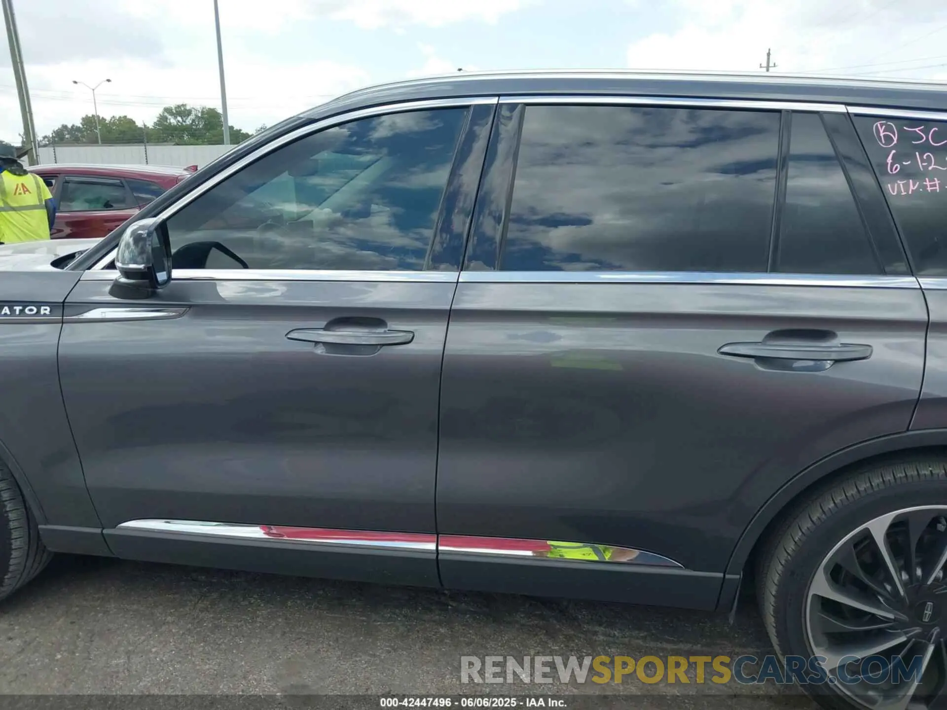 14 Photograph of a damaged car 5LM5J7WC2RGL08720 LINCOLN AVIATOR 2024