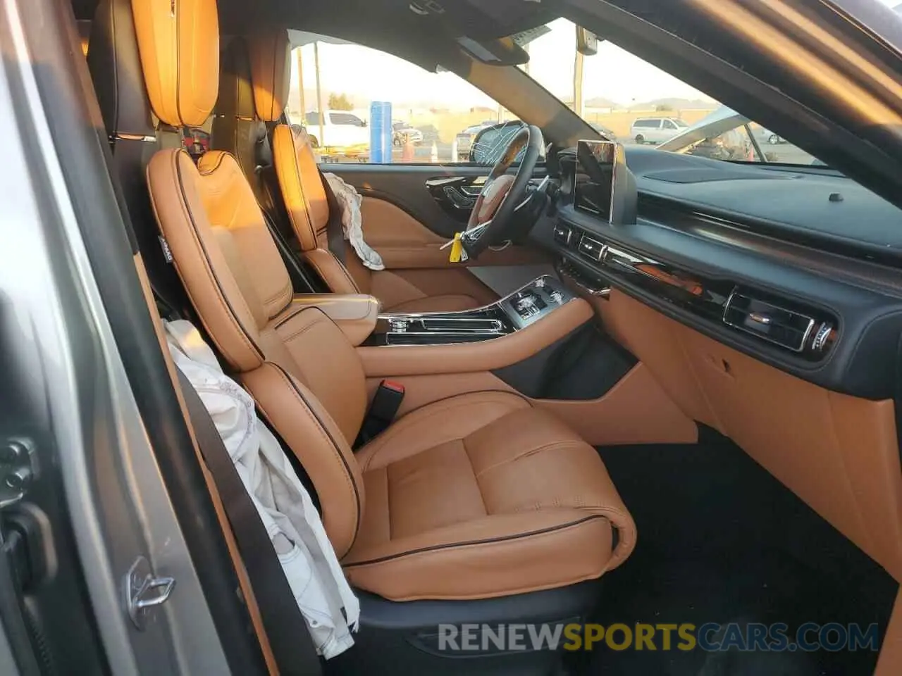 7 Photograph of a damaged car 5LM5J9XC7RGL02440 LINCOLN AVIATOR 2024