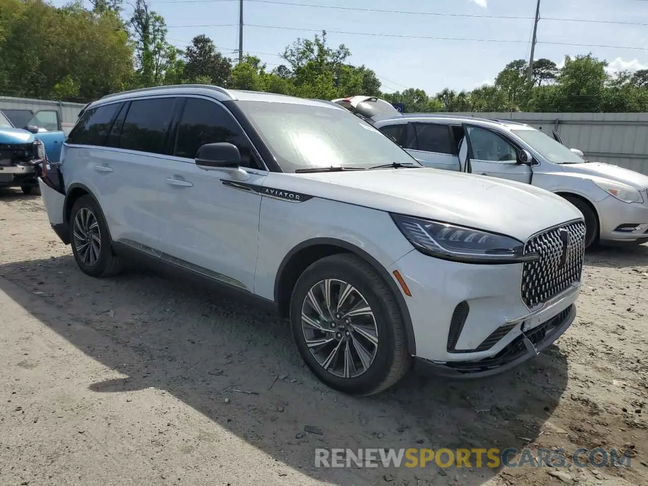 4 Photograph of a damaged car 5LM5J6WC0SGL17576 LINCOLN AVIATOR 2025