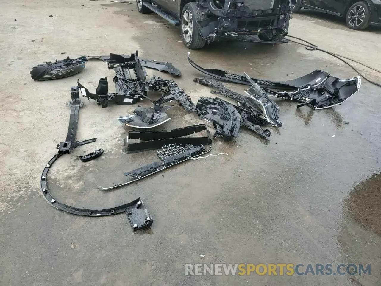 13 Photograph of a damaged car 5LM5J6XC2SGL02799 LINCOLN AVIATOR 2025