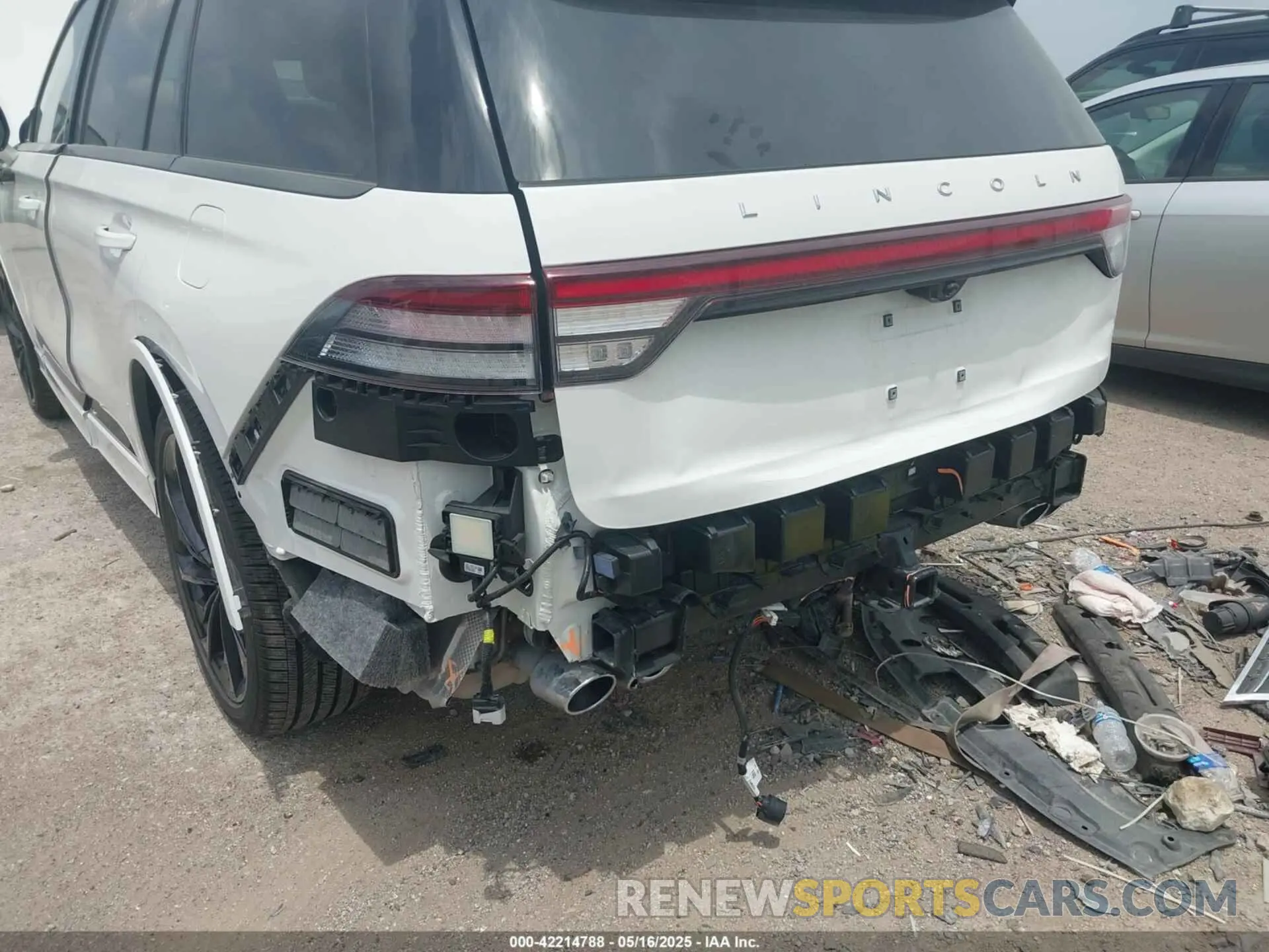 6 Photograph of a damaged car 5LM5J7XC2SGL13422 LINCOLN AVIATOR 2025