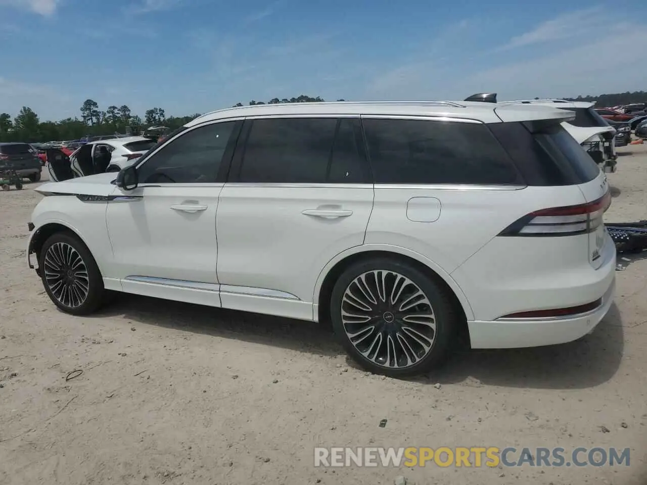 2 Photograph of a damaged car 5LM5J9XC6SGL12687 LINCOLN AVIATOR 2025
