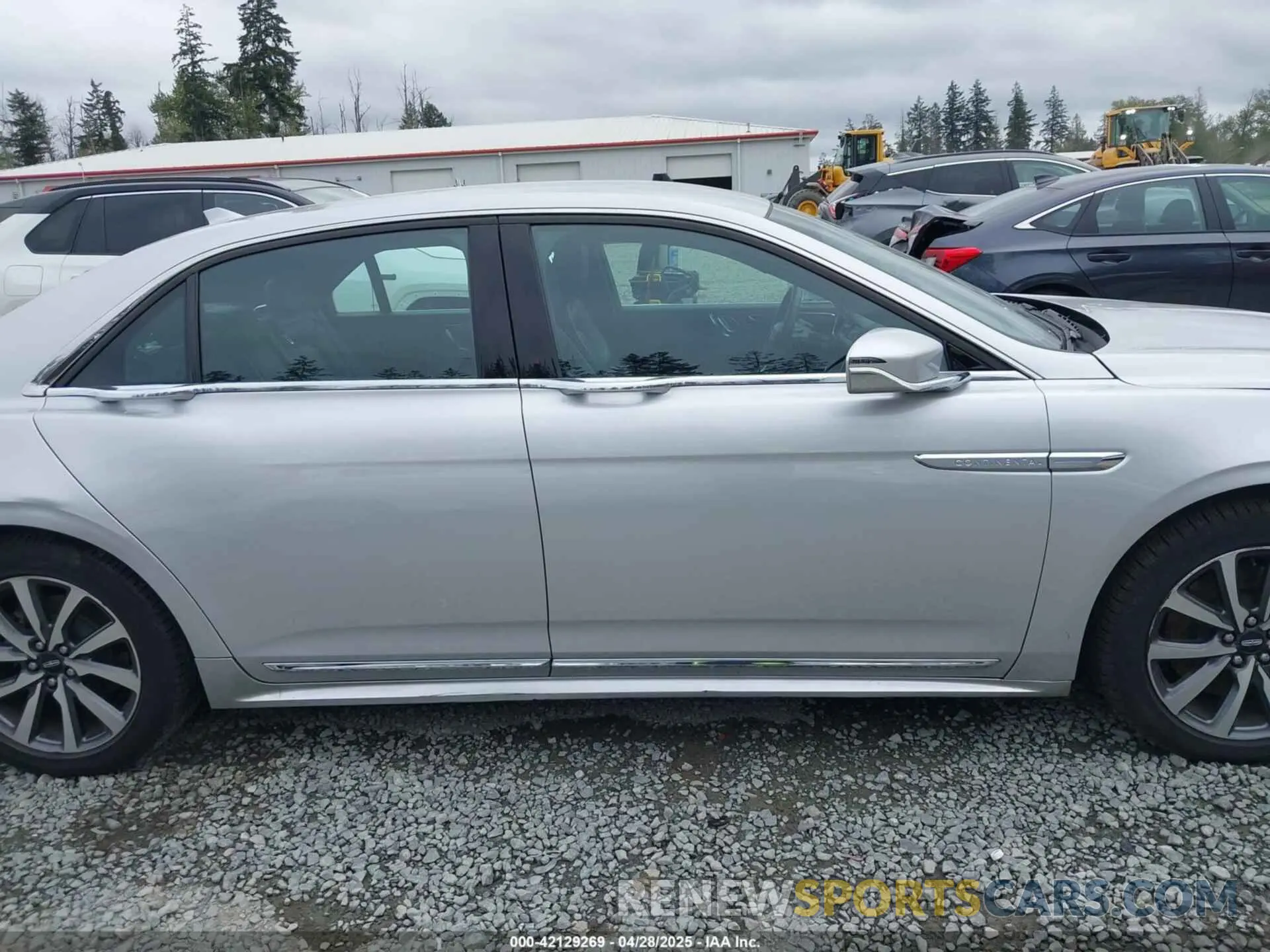 14 Photograph of a damaged car 1LN6L9PK1K5602615 LINCOLN CONTINENTAL 2019