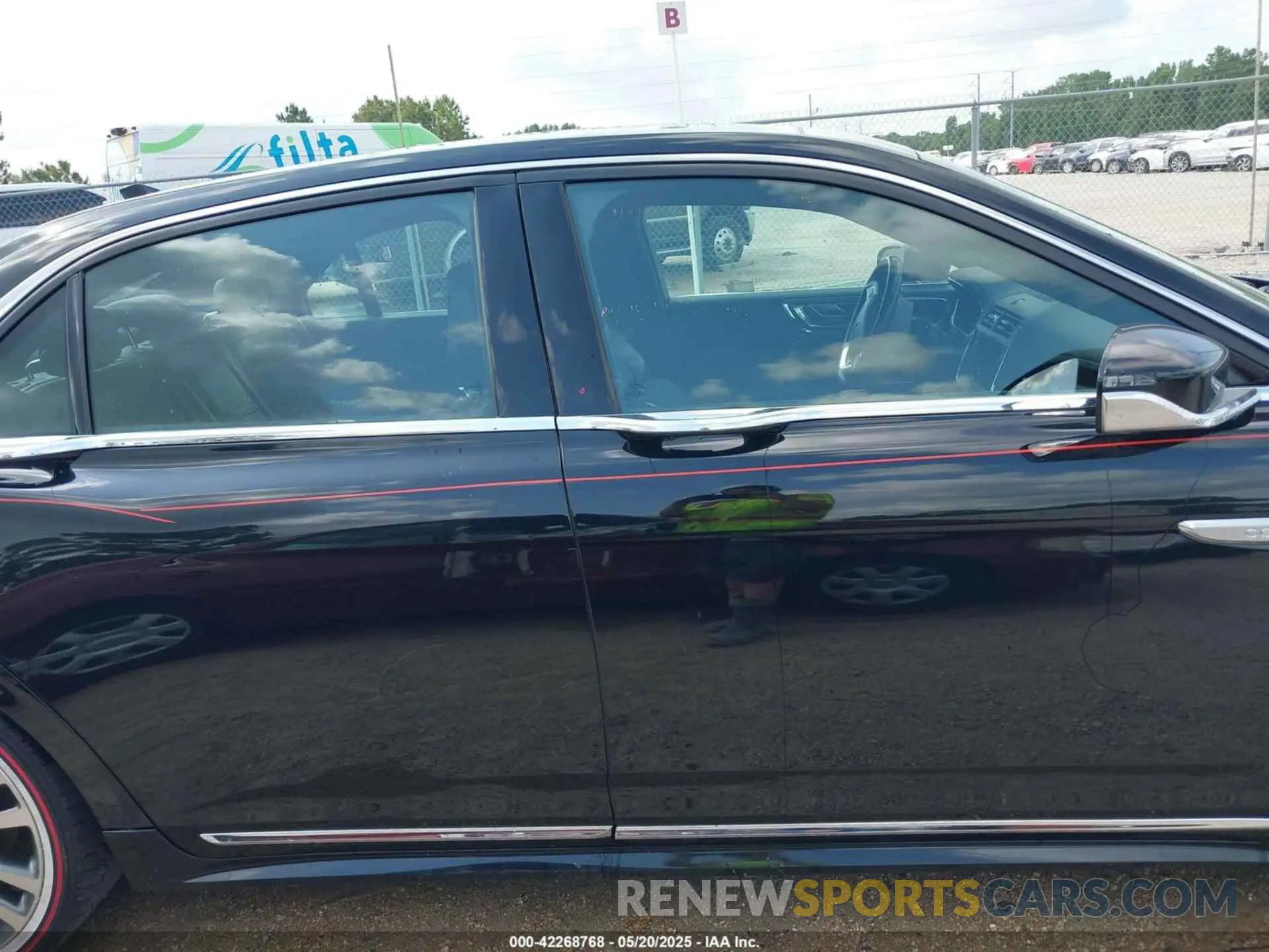14 Photograph of a damaged car 1LN6L9SK0K5609739 LINCOLN CONTINENTAL 2019