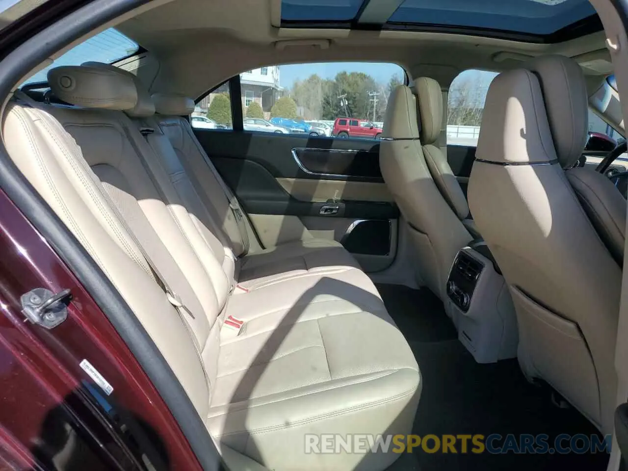 10 Photograph of a damaged car 1LN6L9NP1K5613158 LINCOLN CONTINENTL 2019