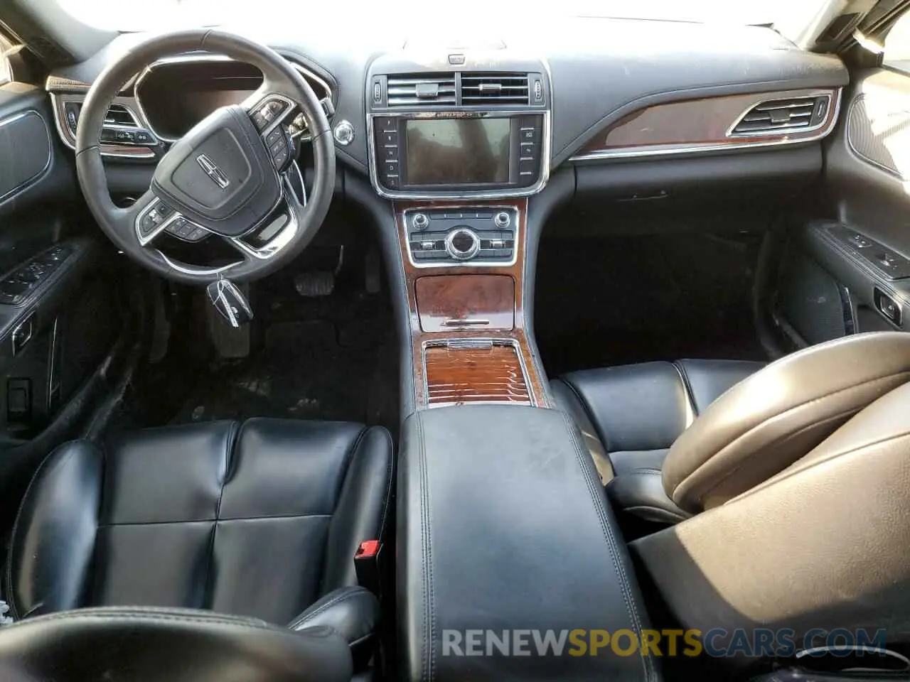 8 Photograph of a damaged car 1LN6L9PK6K5606059 LINCOLN CONTINENTL 2019