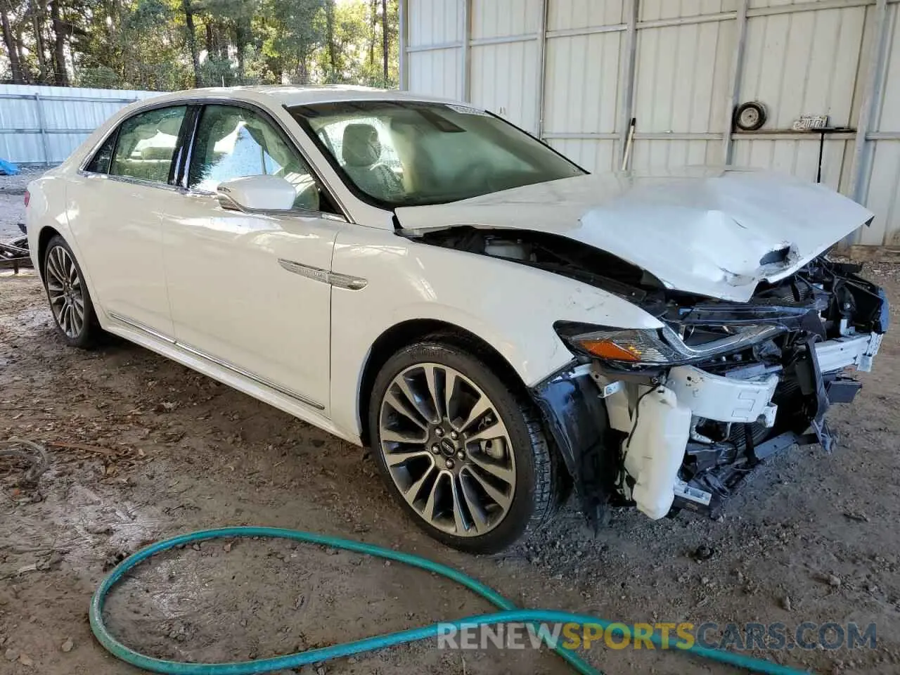 4 Photograph of a damaged car 1LN6L9PK3L5604366 LINCOLN CONTINENTL 2020