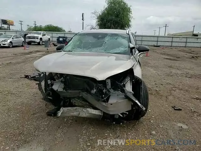 11 Photograph of a damaged car 5LMCJ1C98LUL17797 LINCOLN CORSAIR 2020