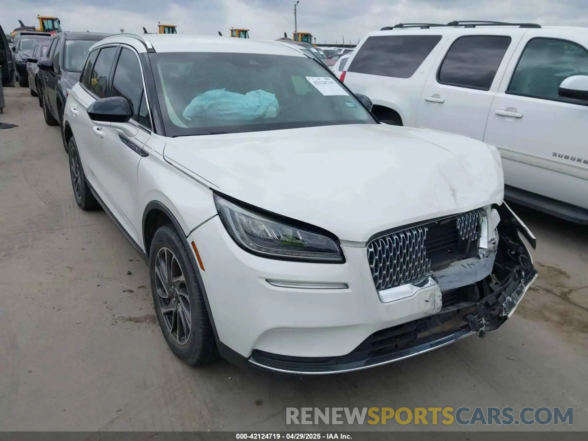 1 Photograph of a damaged car 5LMCJ1C9XLUL23875 LINCOLN CORSAIR 2020