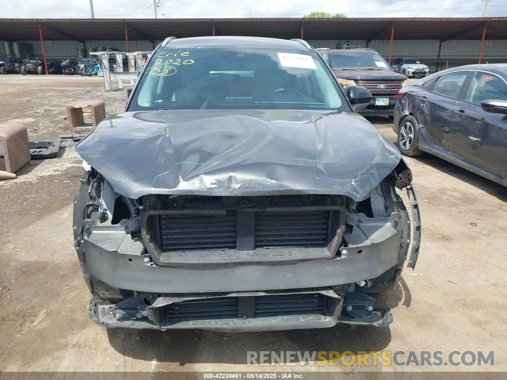 13 Photograph of a damaged car 5LMCJ1D99LUL26734 LINCOLN CORSAIR 2020