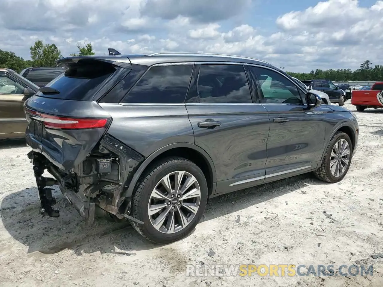 3 Photograph of a damaged car 5LMCJ2C99LUL13800 LINCOLN CORSAIR 2020