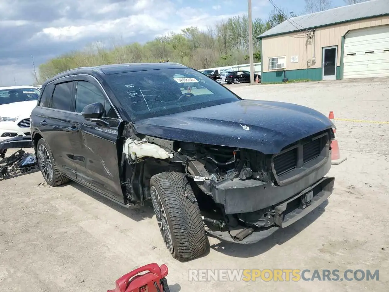 4 Photograph of a damaged car 5LMCJ2DH4LUL16769 LINCOLN CORSAIR 2020