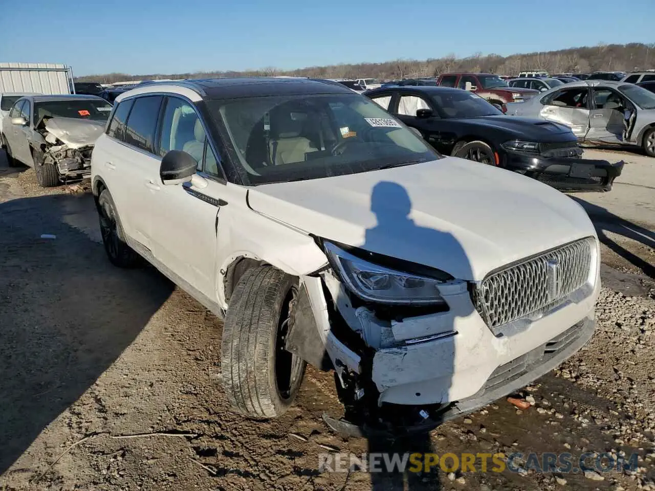 4 Photograph of a damaged car 5LMCJ2DH9LUL13768 LINCOLN CORSAIR 2020