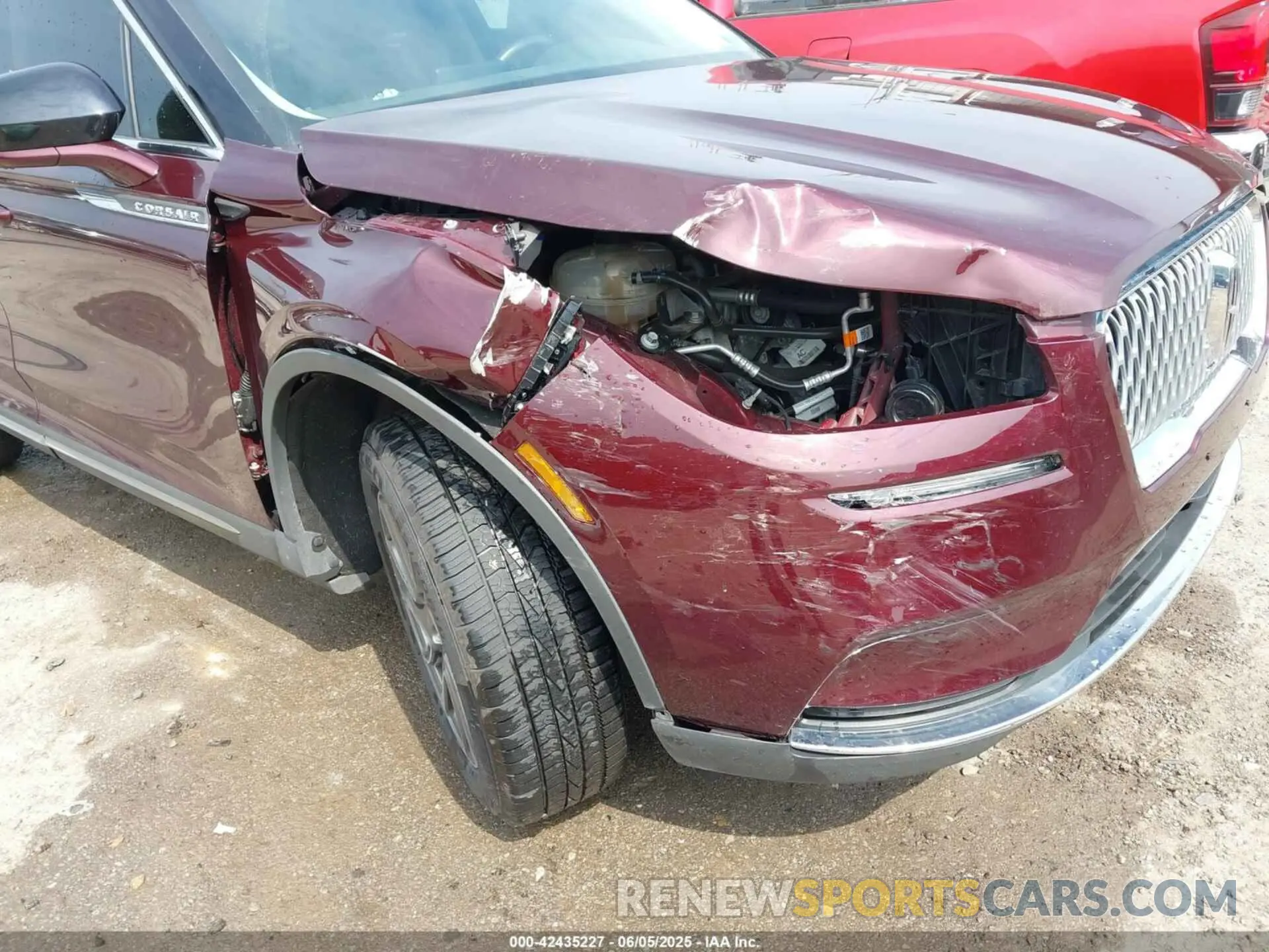 19 Photograph of a damaged car 5LMCJ1D91MUL05541 LINCOLN CORSAIR 2021
