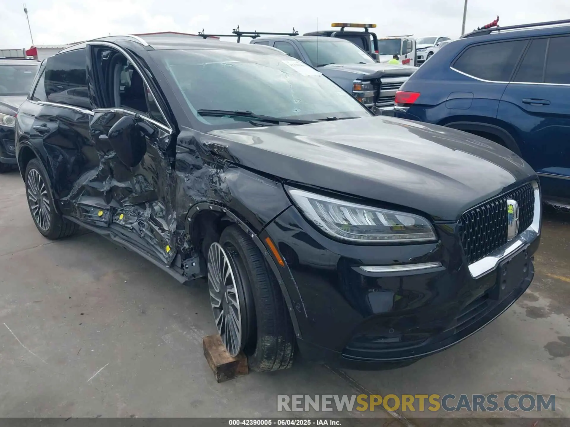 1 Photograph of a damaged car 5LMCJ1DH6MUL03405 LINCOLN CORSAIR 2021
