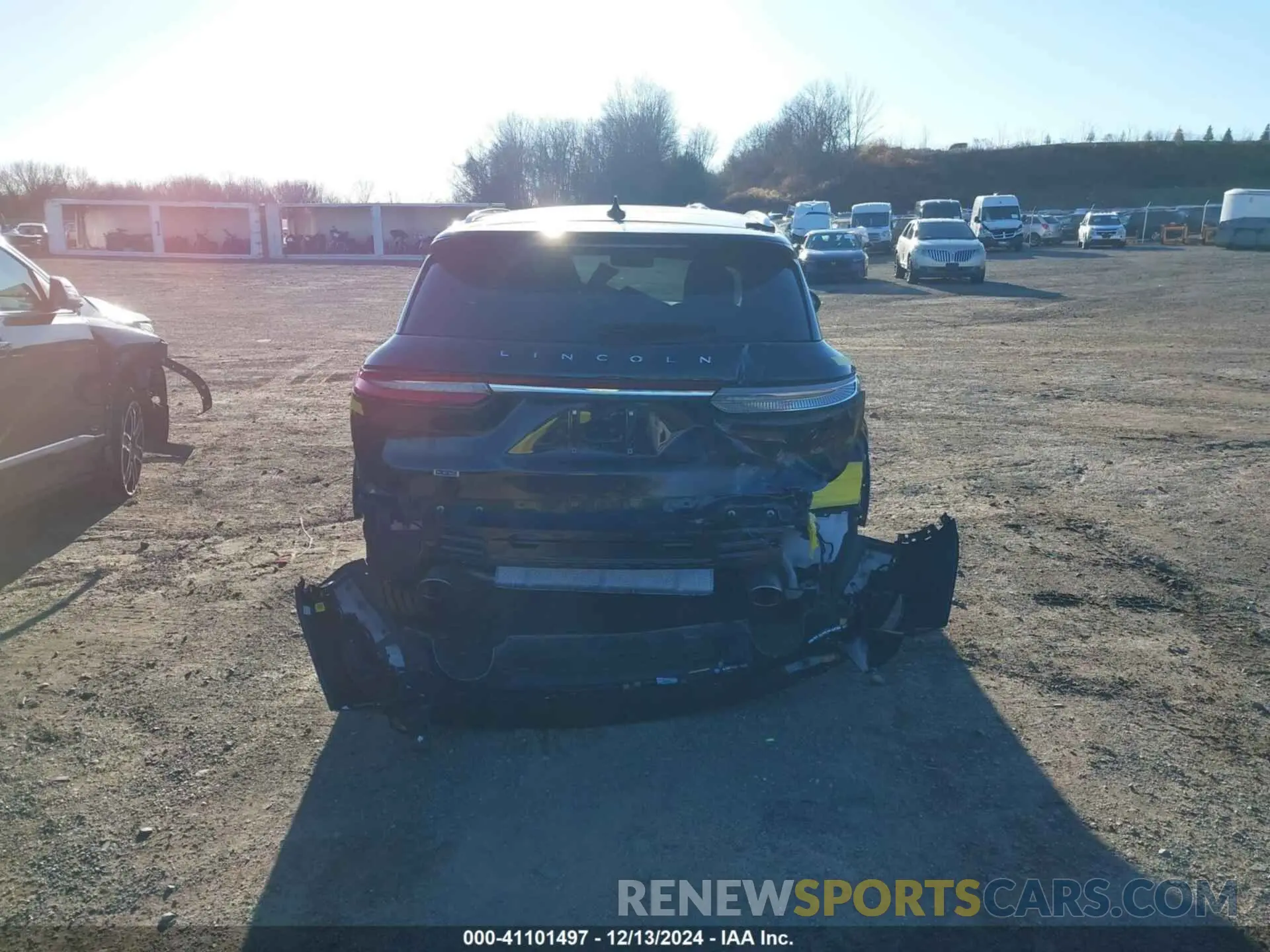 17 Photograph of a damaged car 5LMCJ2D91MUL13662 LINCOLN CORSAIR 2021