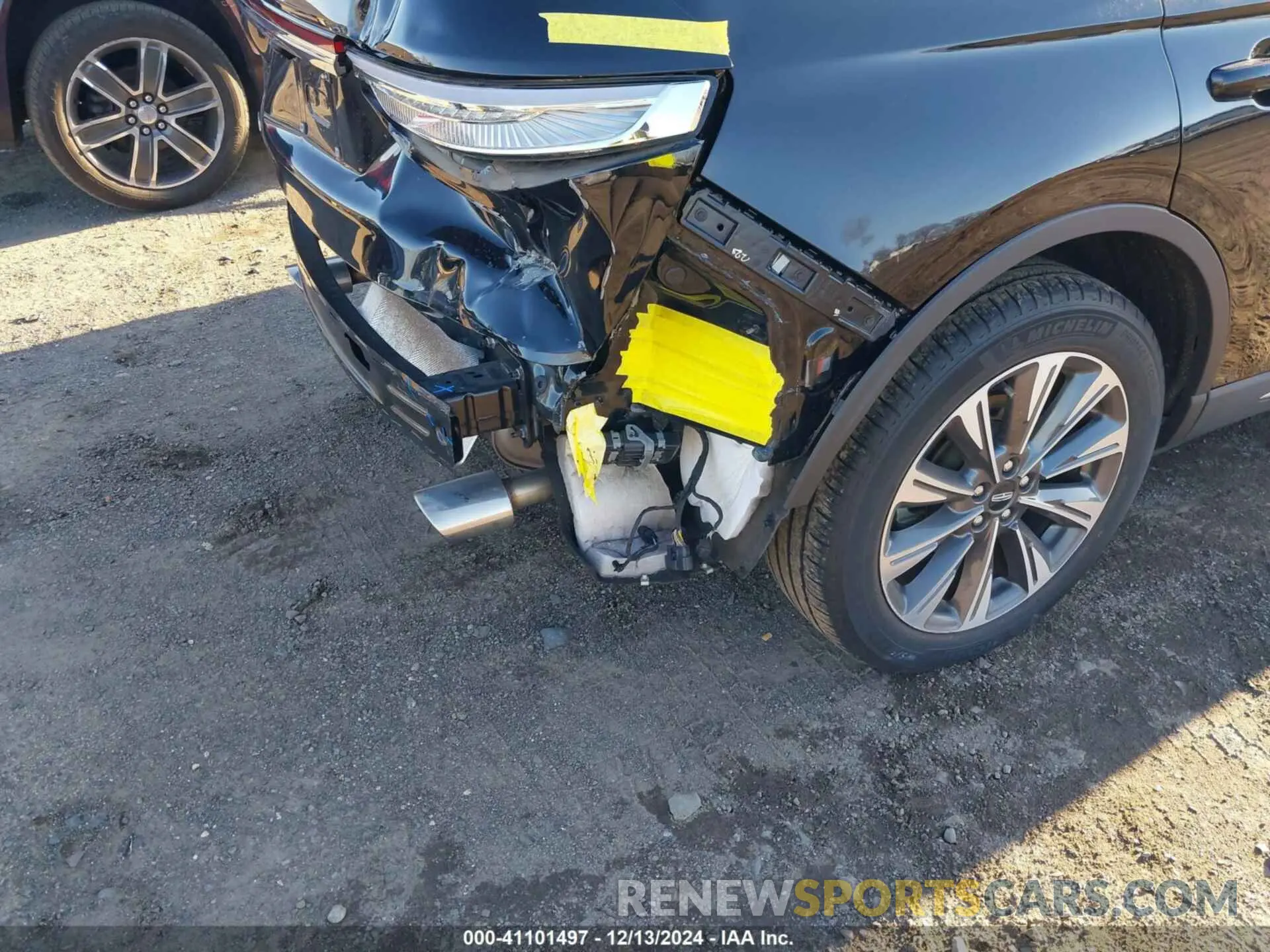 18 Photograph of a damaged car 5LMCJ2D91MUL13662 LINCOLN CORSAIR 2021