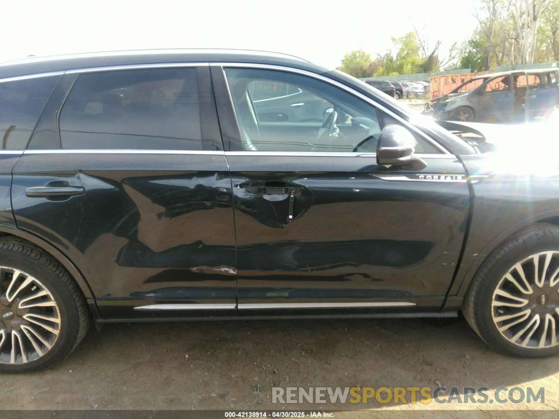 13 Photograph of a damaged car 5LMCJ2DH4MUL27918 LINCOLN CORSAIR 2021