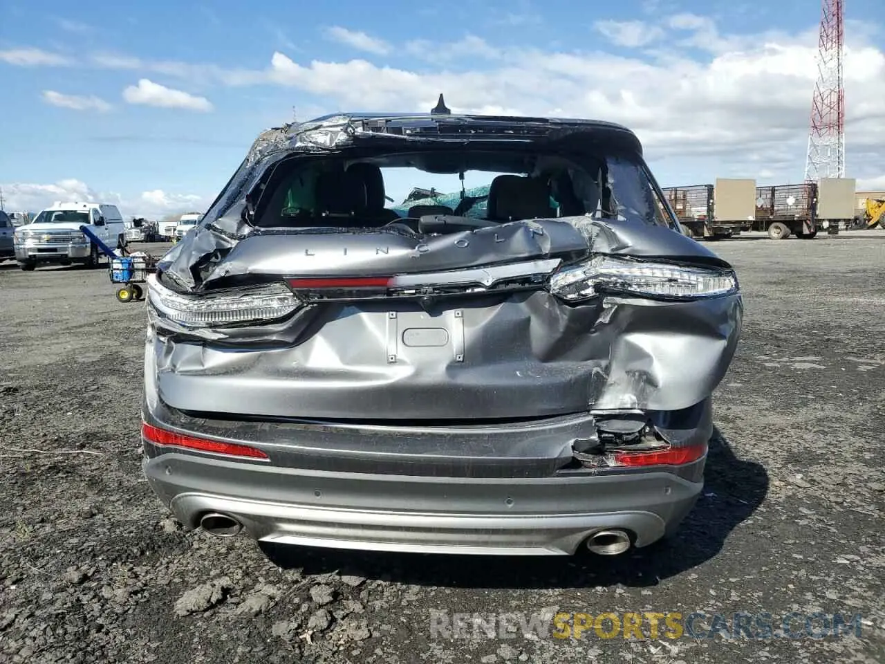 6 Photograph of a damaged car 5LMCJ1C91NUL24934 LINCOLN CORSAIR 2022