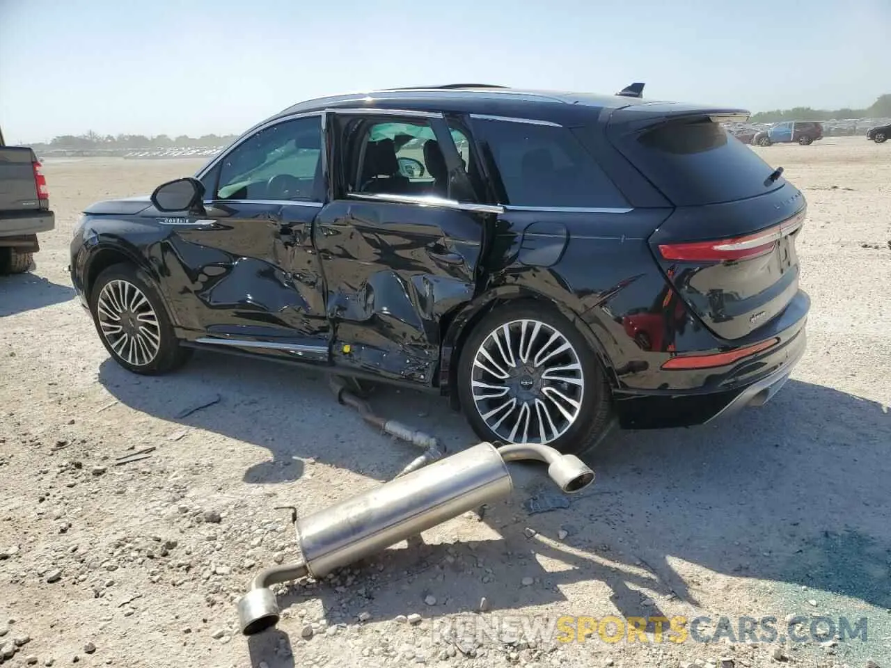 2 Photograph of a damaged car 5LMCJ1DH6NUL35420 LINCOLN CORSAIR 2022