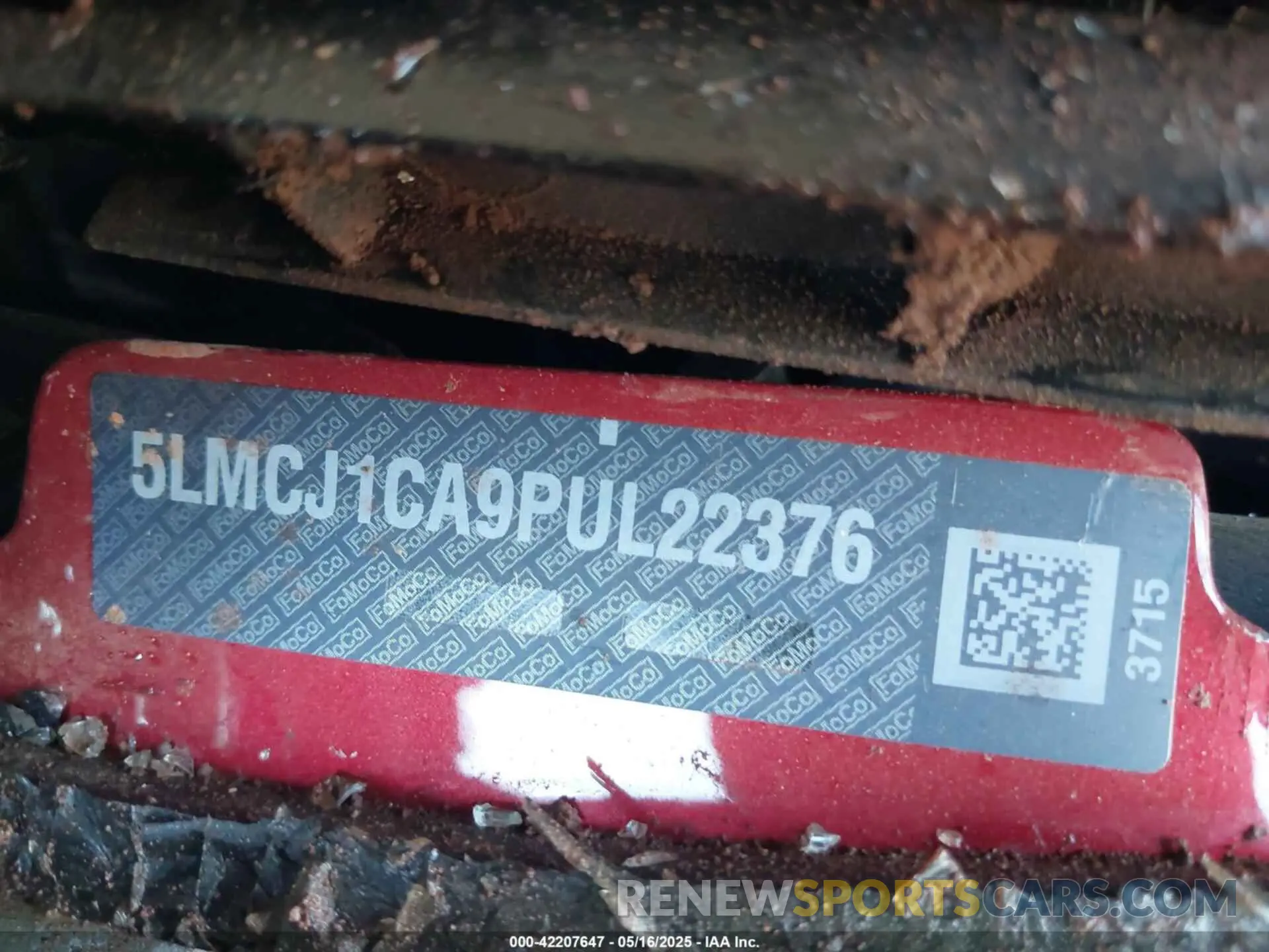 9 Photograph of a damaged car 5LMCJ1CA9PUL22376 LINCOLN CORSAIR 2023