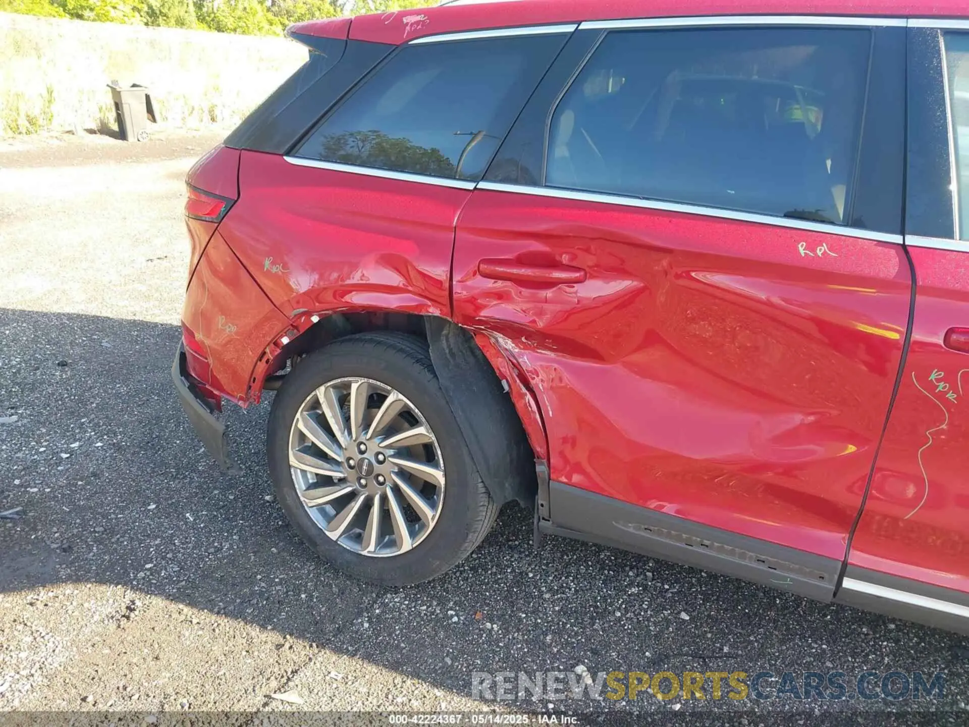 6 Photograph of a damaged car 5LMCJ2DA6PUL16751 LINCOLN CORSAIR 2023