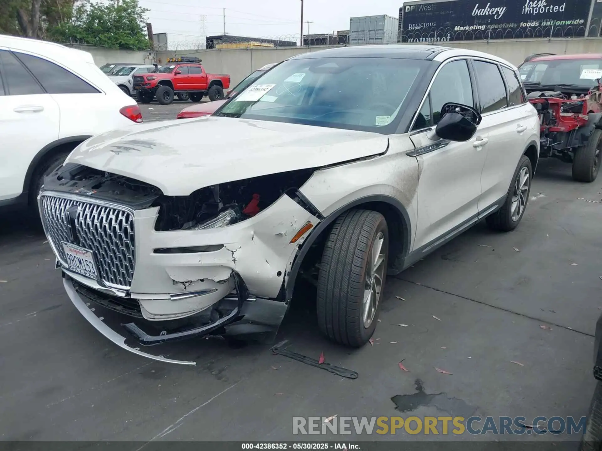 2 Photograph of a damaged car 5LMCJ1CA1RUL17675 LINCOLN CORSAIR 2024