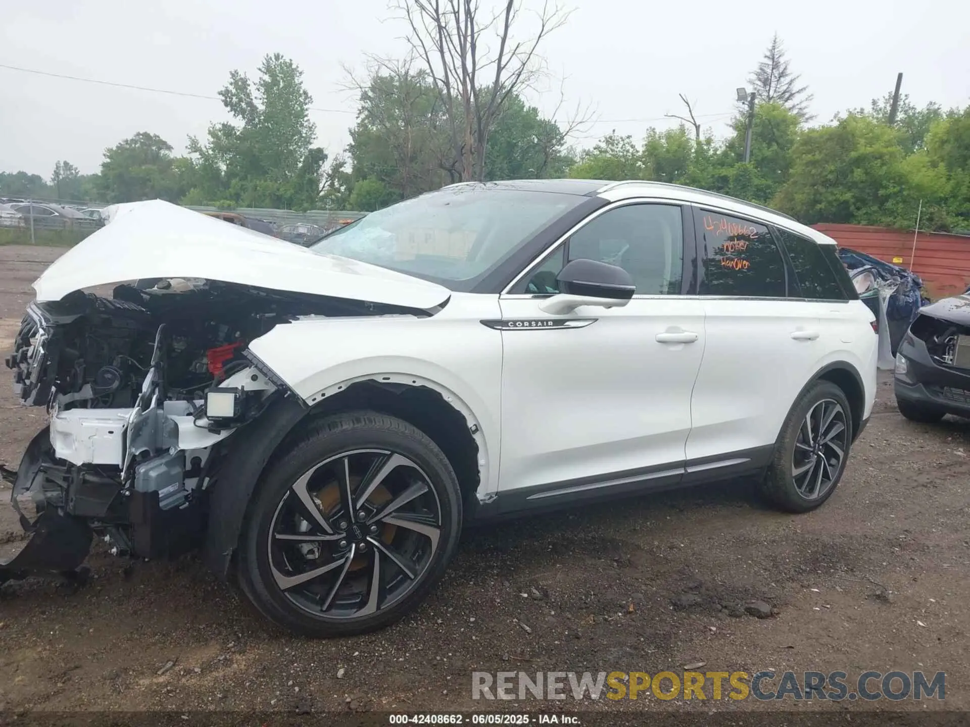 13 Photograph of a damaged car 5LMCJ2DA2RUL15566 LINCOLN CORSAIR 2024