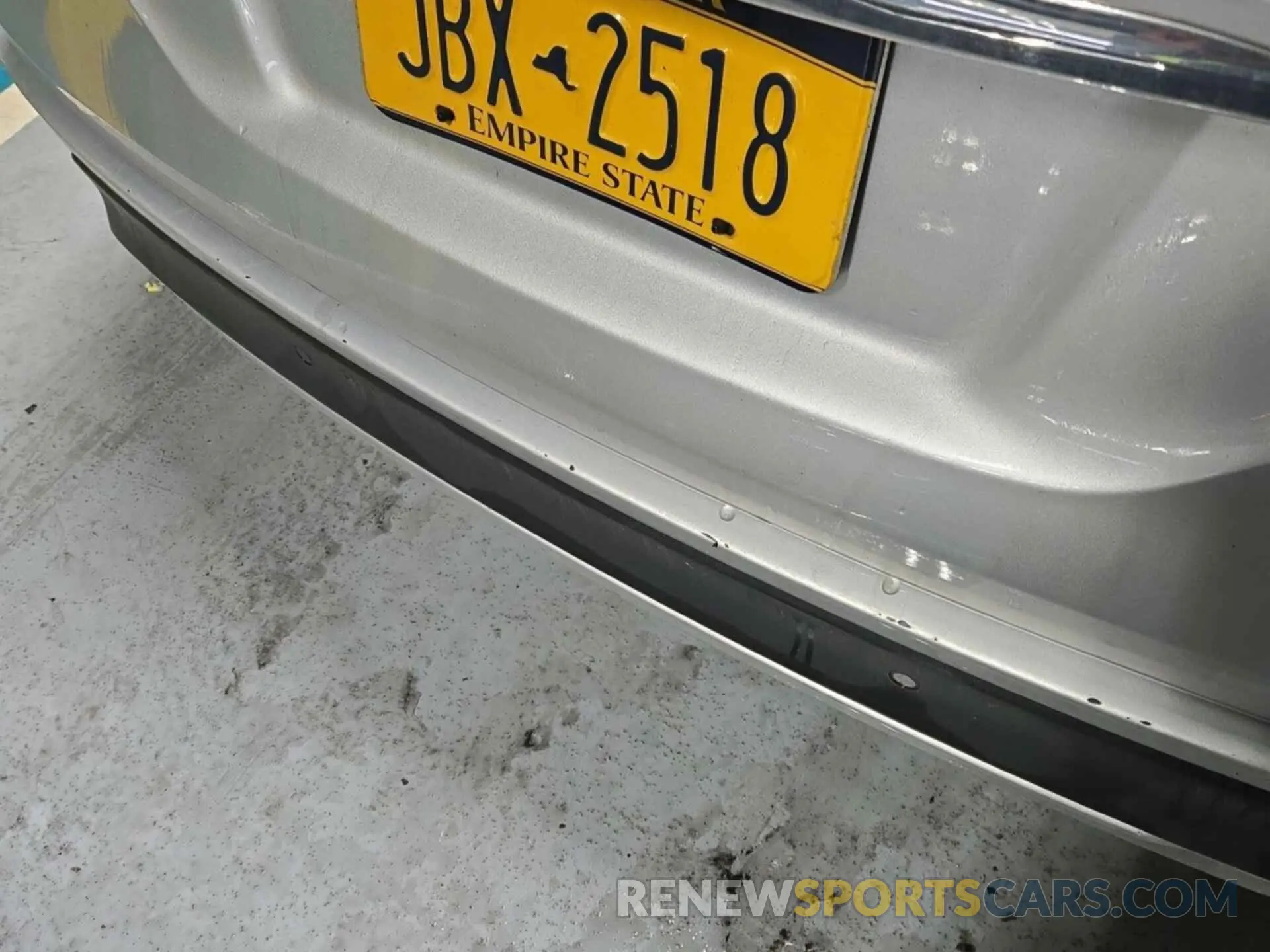 18 Photograph of a damaged car 5LMCJ1D95KUL09797 LINCOLN MKC 2019