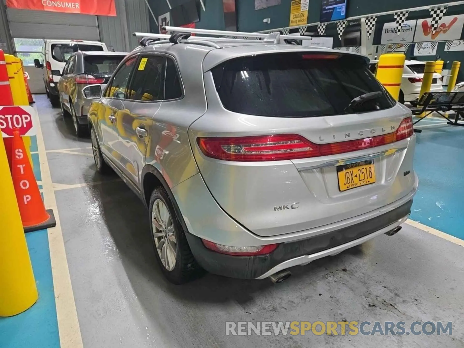 20 Photograph of a damaged car 5LMCJ1D95KUL09797 LINCOLN MKC 2019