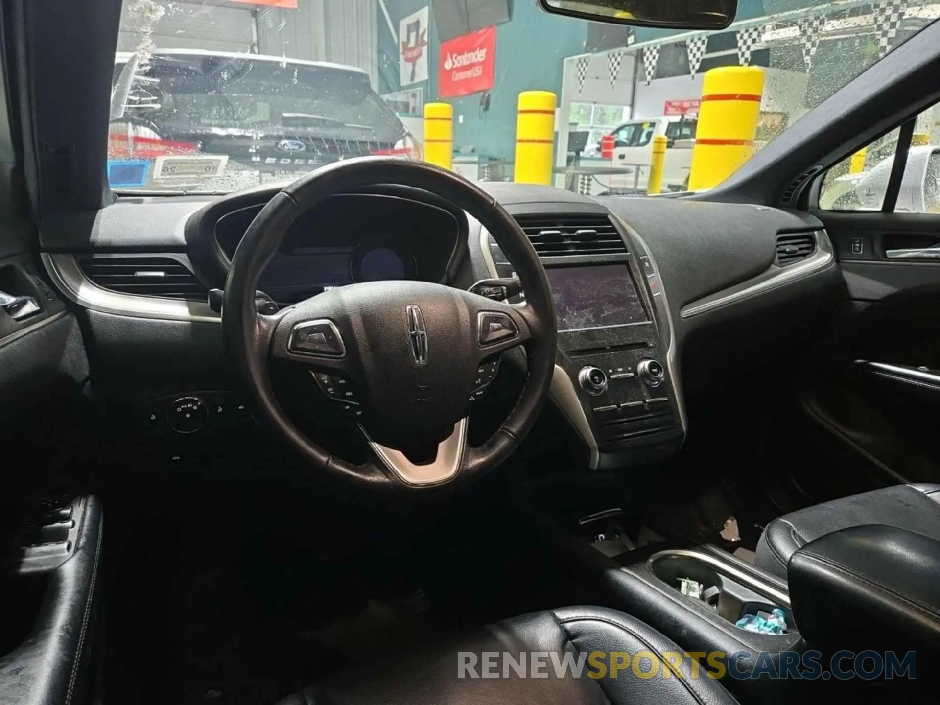 35 Photograph of a damaged car 5LMCJ1D95KUL09797 LINCOLN MKC 2019