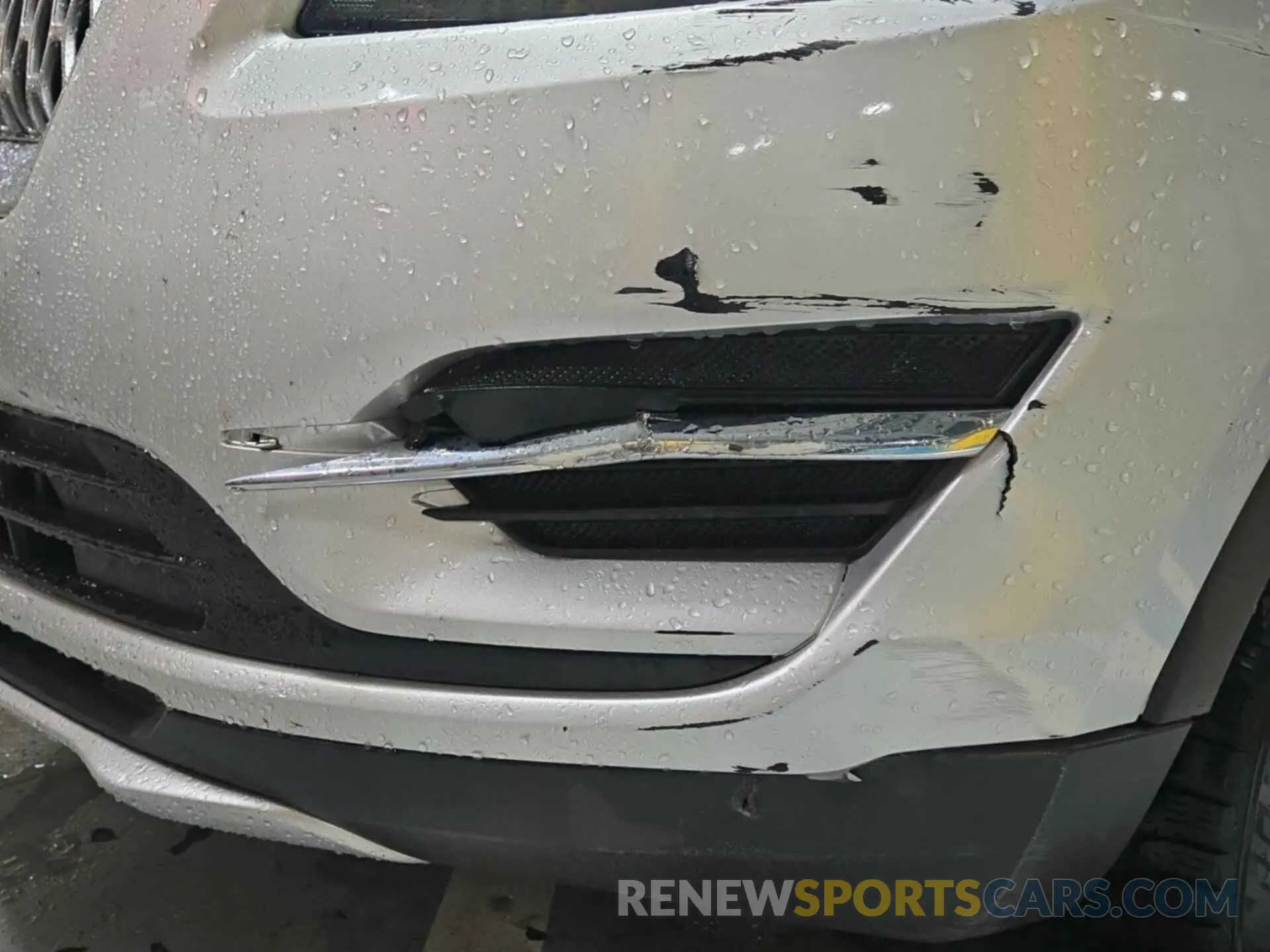 8 Photograph of a damaged car 5LMCJ1D95KUL09797 LINCOLN MKC 2019