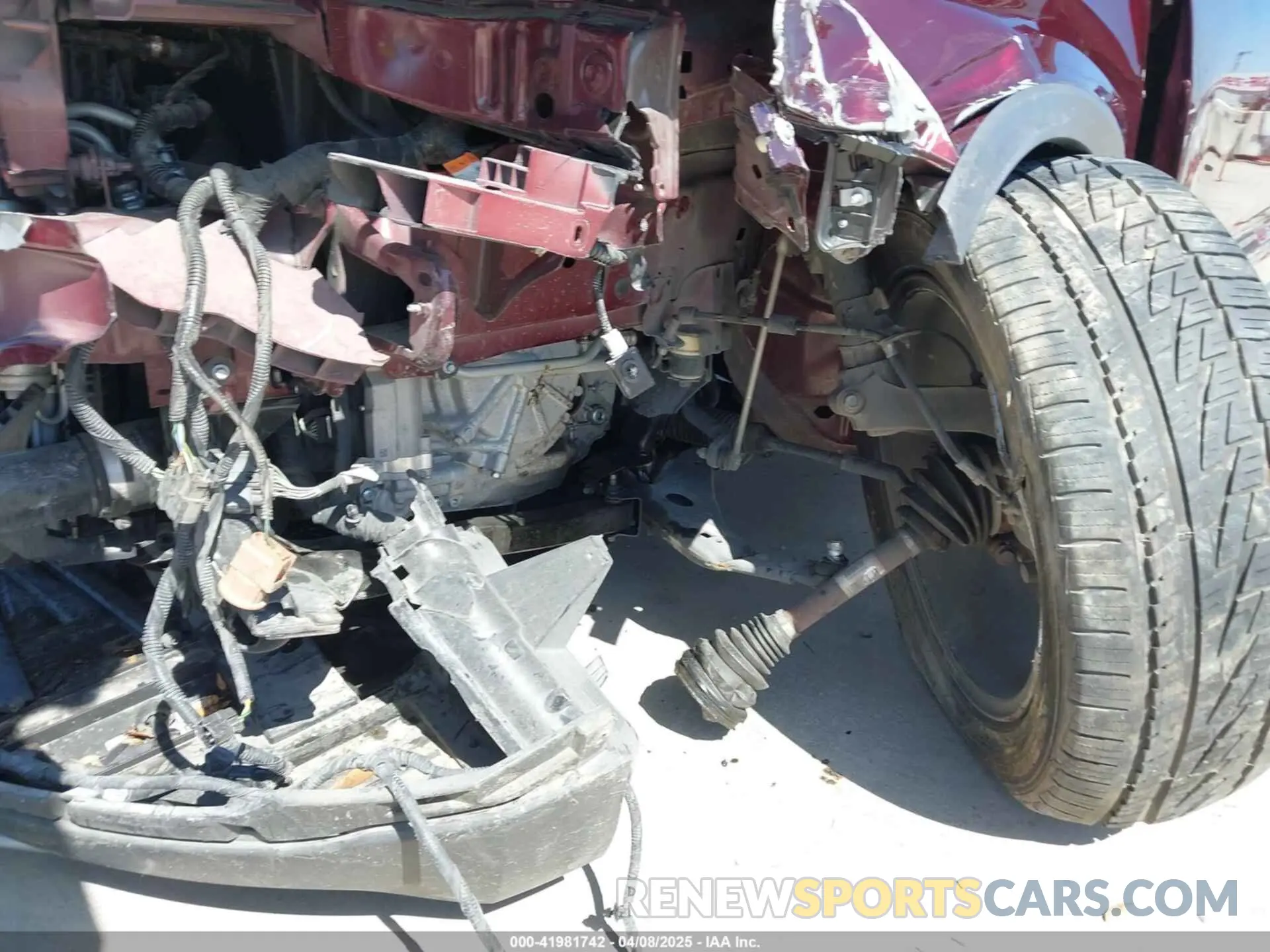 17 Photograph of a damaged car 5LMCJ2C92KUL17640 LINCOLN MKC 2019