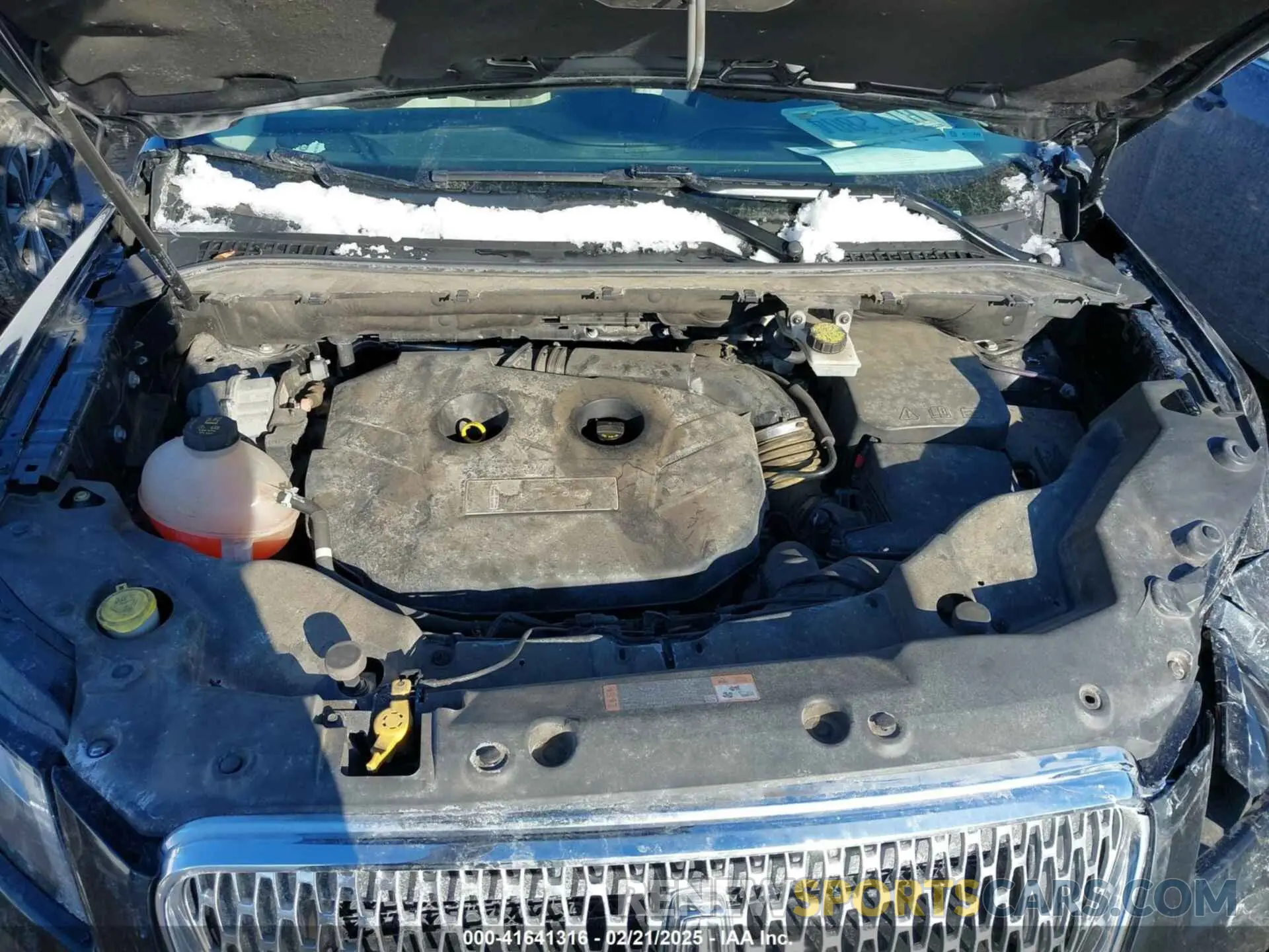 10 Photograph of a damaged car 5LMCJ2C99KUL17179 LINCOLN MKC 2019