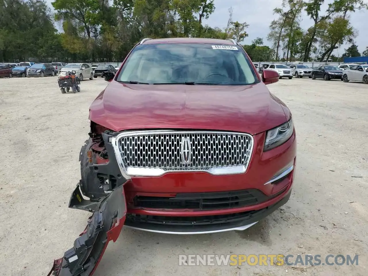 5 Photograph of a damaged car 5LMCJ2C9XKUL51955 LINCOLN MKC 2019