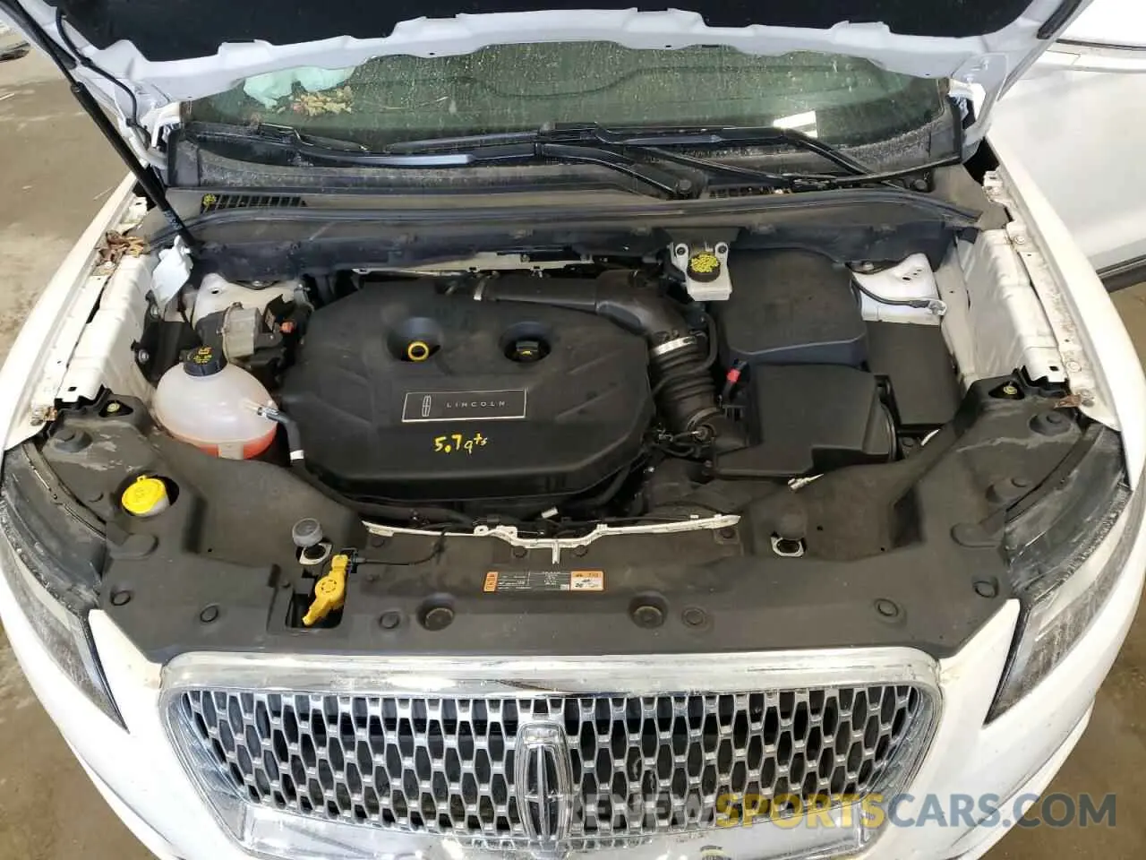 12 Photograph of a damaged car 5LMCJ2D90KUL25654 LINCOLN MKC 2019