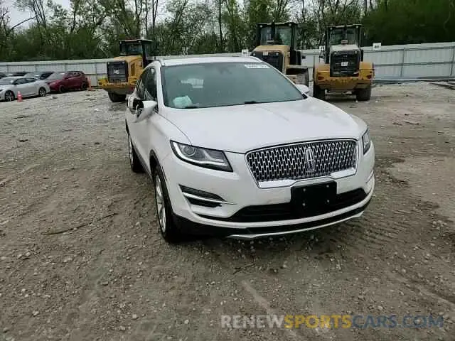 14 Photograph of a damaged car 5LMCJ2D90KUL25654 LINCOLN MKC 2019