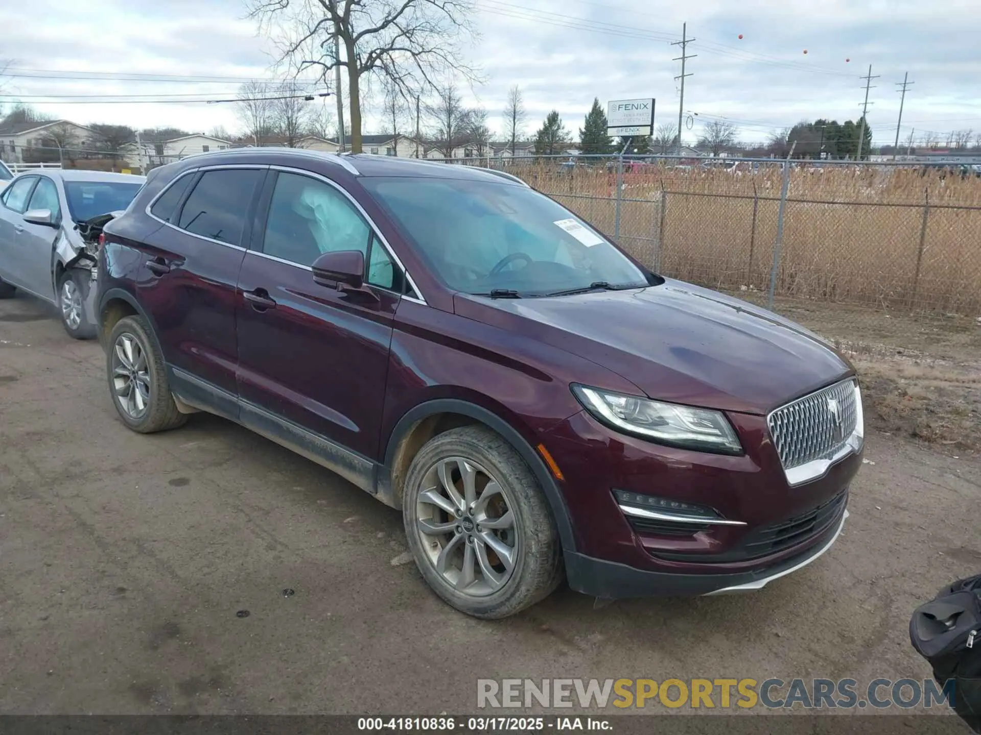 1 Photograph of a damaged car 5LMCJ2D93KUL21128 LINCOLN MKC 2019
