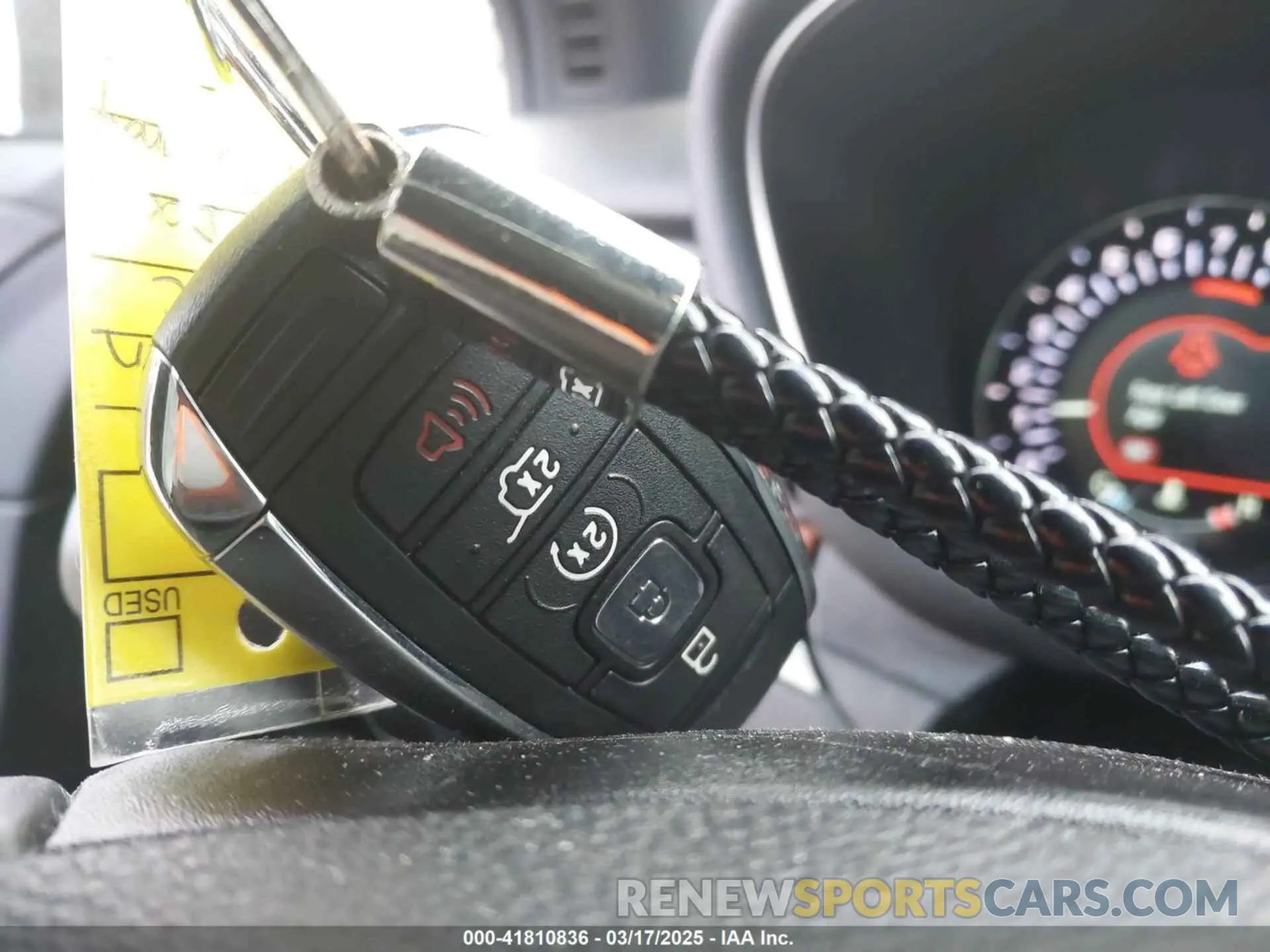 11 Photograph of a damaged car 5LMCJ2D93KUL21128 LINCOLN MKC 2019