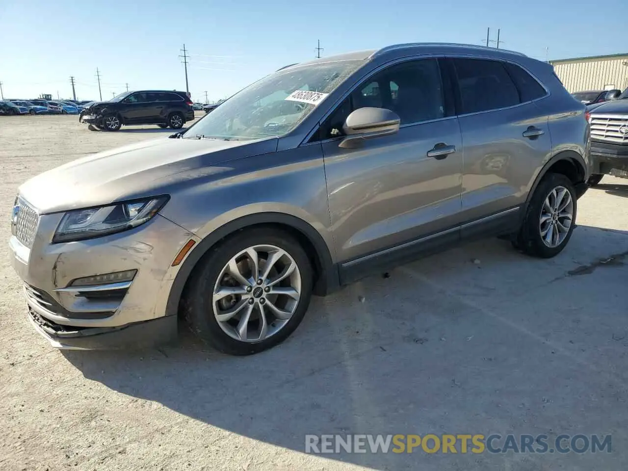 1 Photograph of a damaged car 5LMCJ2D96KUL02511 LINCOLN MKC 2019