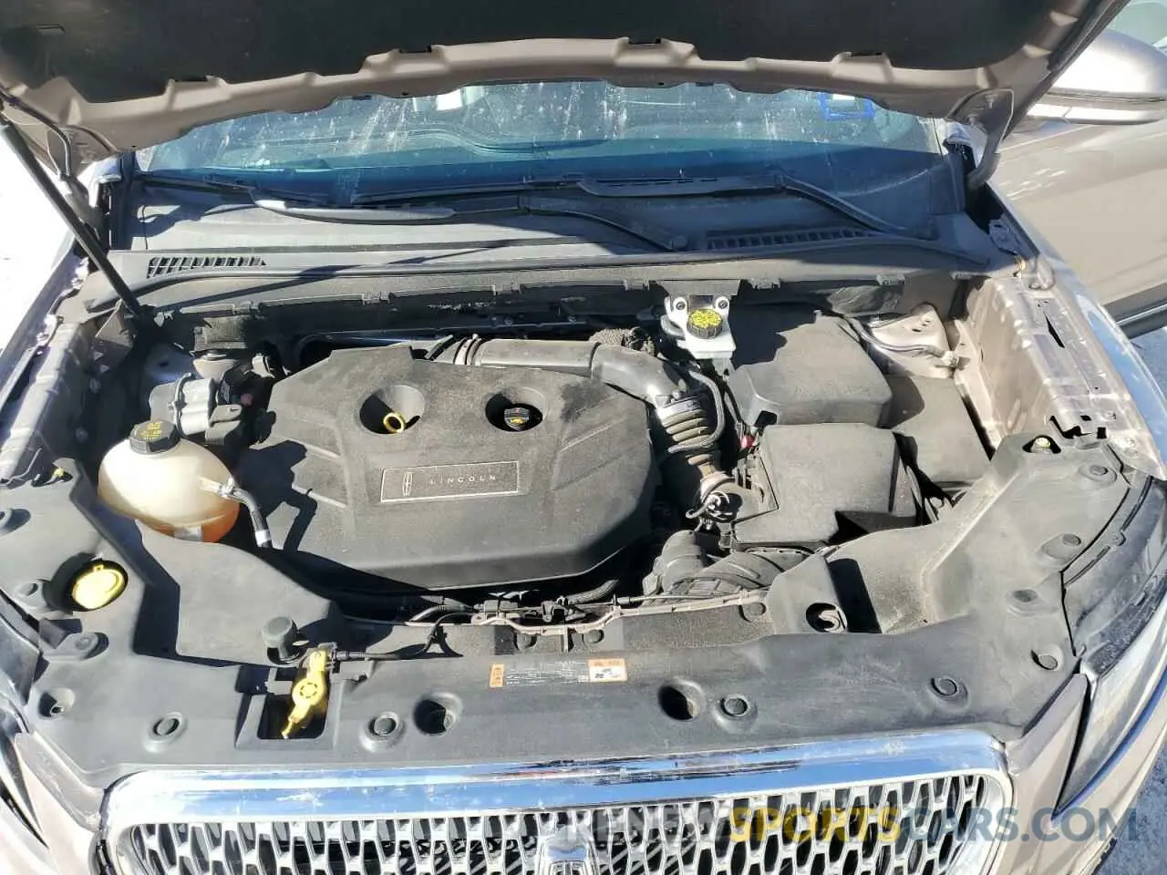 12 Photograph of a damaged car 5LMCJ2D96KUL02511 LINCOLN MKC 2019