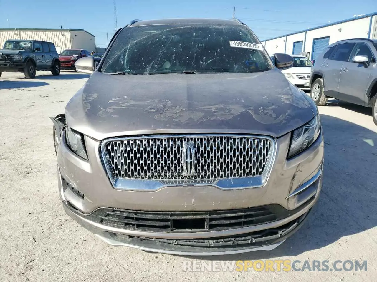 5 Photograph of a damaged car 5LMCJ2D96KUL02511 LINCOLN MKC 2019