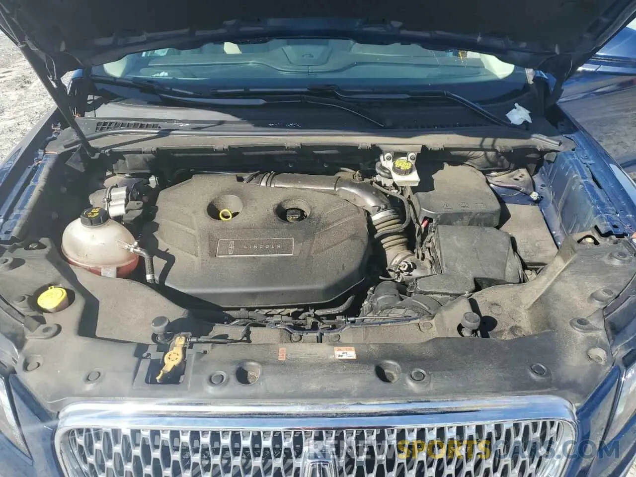 13 Photograph of a damaged car 5LMCJ3C91KUL48660 LINCOLN MKC 2019