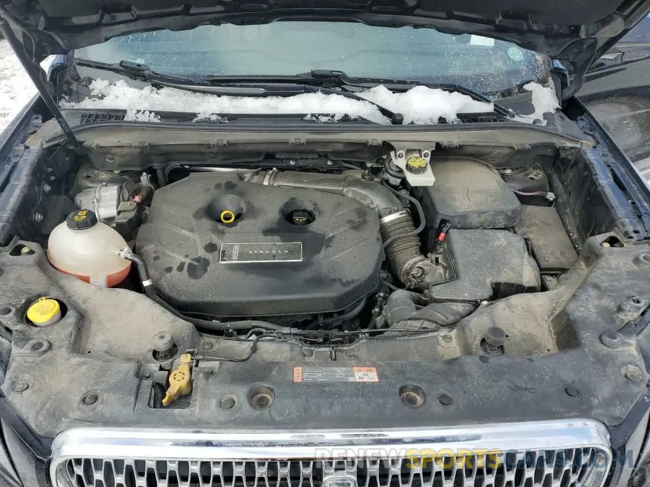 12 Photograph of a damaged car 5LMCJ3C92KUL53298 LINCOLN MKC 2019