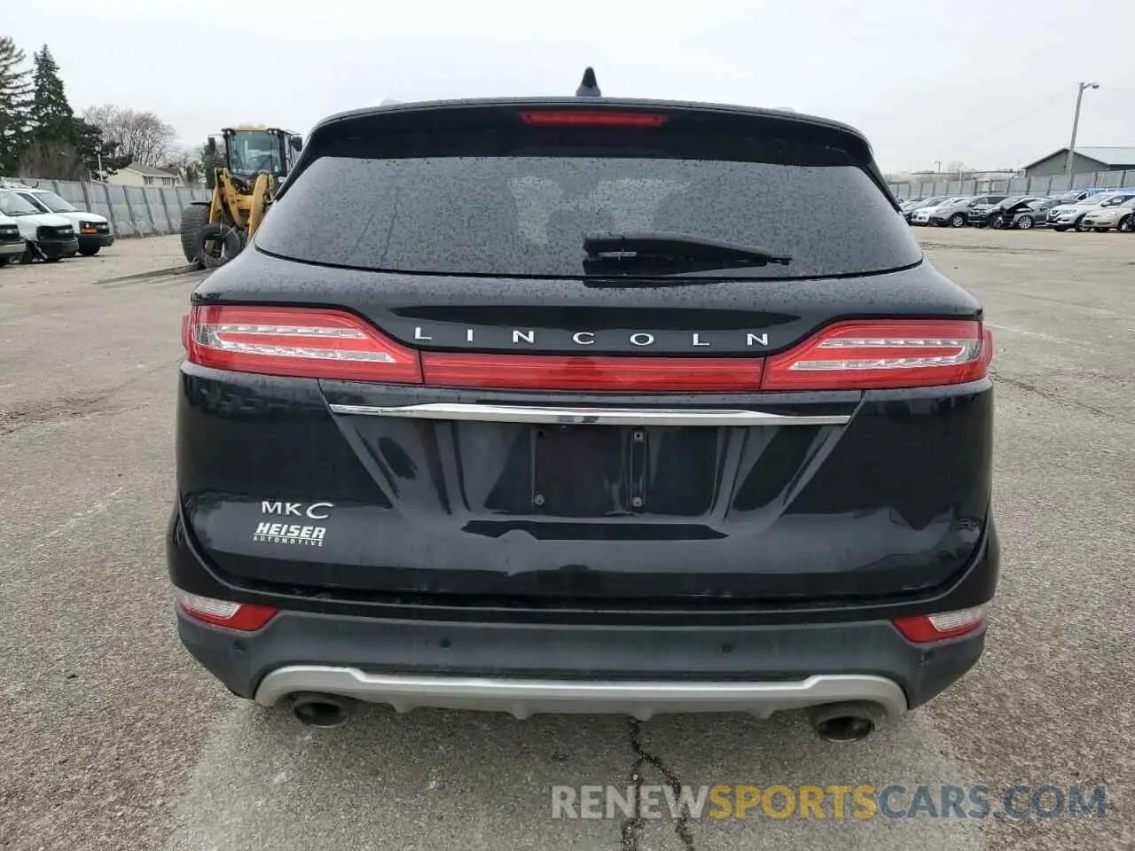 6 Photograph of a damaged car 5LMCJ3C94KUL02367 LINCOLN MKC 2019